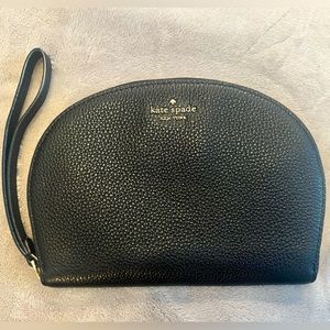 EUC Kate Spade Jackson Wristlet Black Pebbled Leather